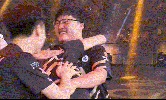 Karsa巅峰对决，Faker与70激战法国队分钟，绝杀胜负难料！